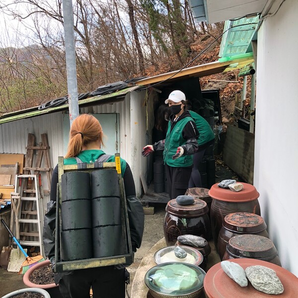 ▲밥상공동체·연탄은행이 올해 15,249가구에 2,415,339장을 전달했다ⓒ데일리굿뉴스