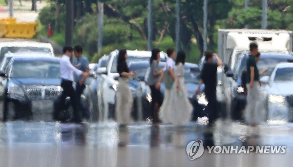 한증막 더위에 곳곳 열대야…온열질환 주의해야