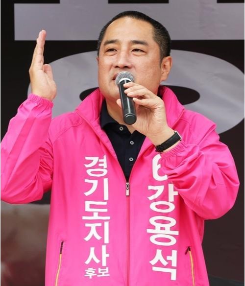 강용석 '6·1 지방선거 금품 제공' 1심 집행유예