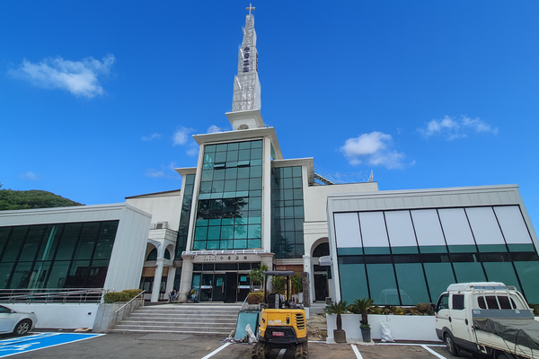 ▲남양주 수동교회 전경. 성도가 늘면서 교회 확장 공사가 한창이다.ⓒ데일리굿뉴스