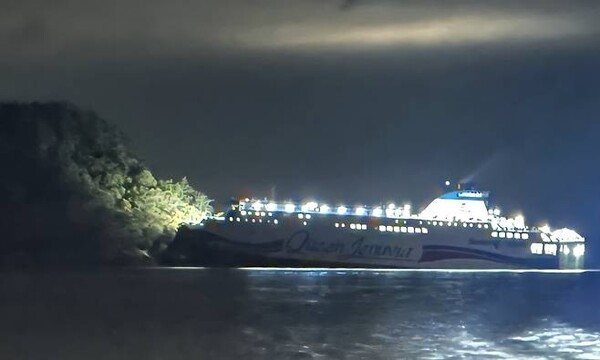 ▲ 퀸제누비아2호가 무인도 암초에 좌초된 모습. ⓒ데일리굿뉴스