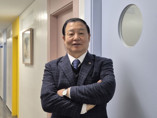 ▲지난 20일 윤흥희 남서울대 교수를 만났다. 그는 예방 교육과 재범 방지가 마약 문제 해결의 관건이라고 강조했다.ⓒ데일리굿뉴스