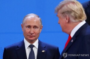 <b>트럼프</b>-<b>푸틴</b> 브로맨스 새 국면…우크라 두고 <b>균열</b> 조짐